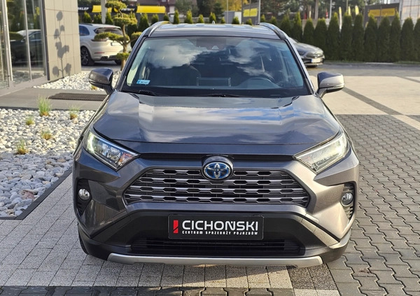 Toyota RAV4 cena 93900 przebieg: 178992, rok produkcji 2019 z Szlichtyngowa małe 742